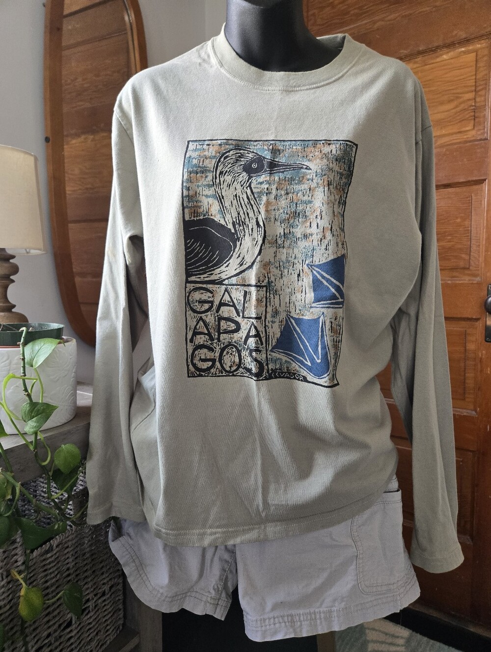 Galapagos Long Sleeve Cotton Tee Medium